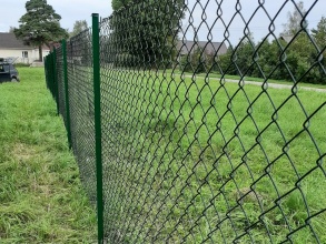 Забор из сетки рабицы в натяг 80 метров фото в Княгинино