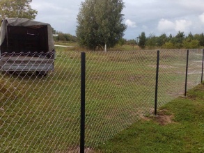 Забор из сетки рабицы в натяг 12 метров фото в Княгинино