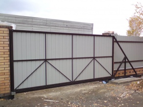 Ворота откатные с ручным управлением - пример 12 фото в Княгинино